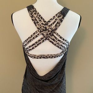 Lululemon workout top